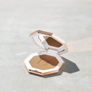 Fenty Beauty Poudre Bronzante Sun Stalk'r Instant Warmth Private Island